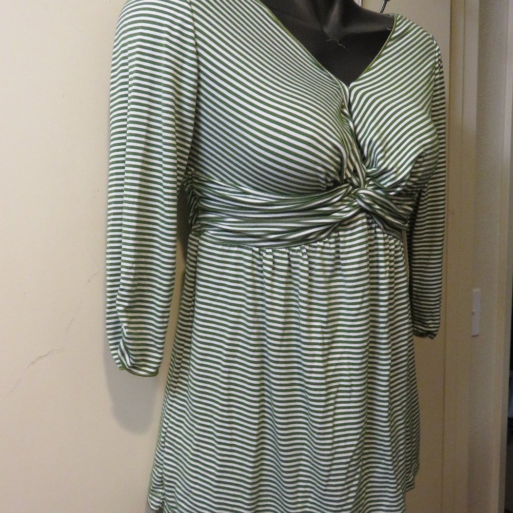 SMALL NURTURE BRAND STRIPED V NECK TOP...GREEN/WHI